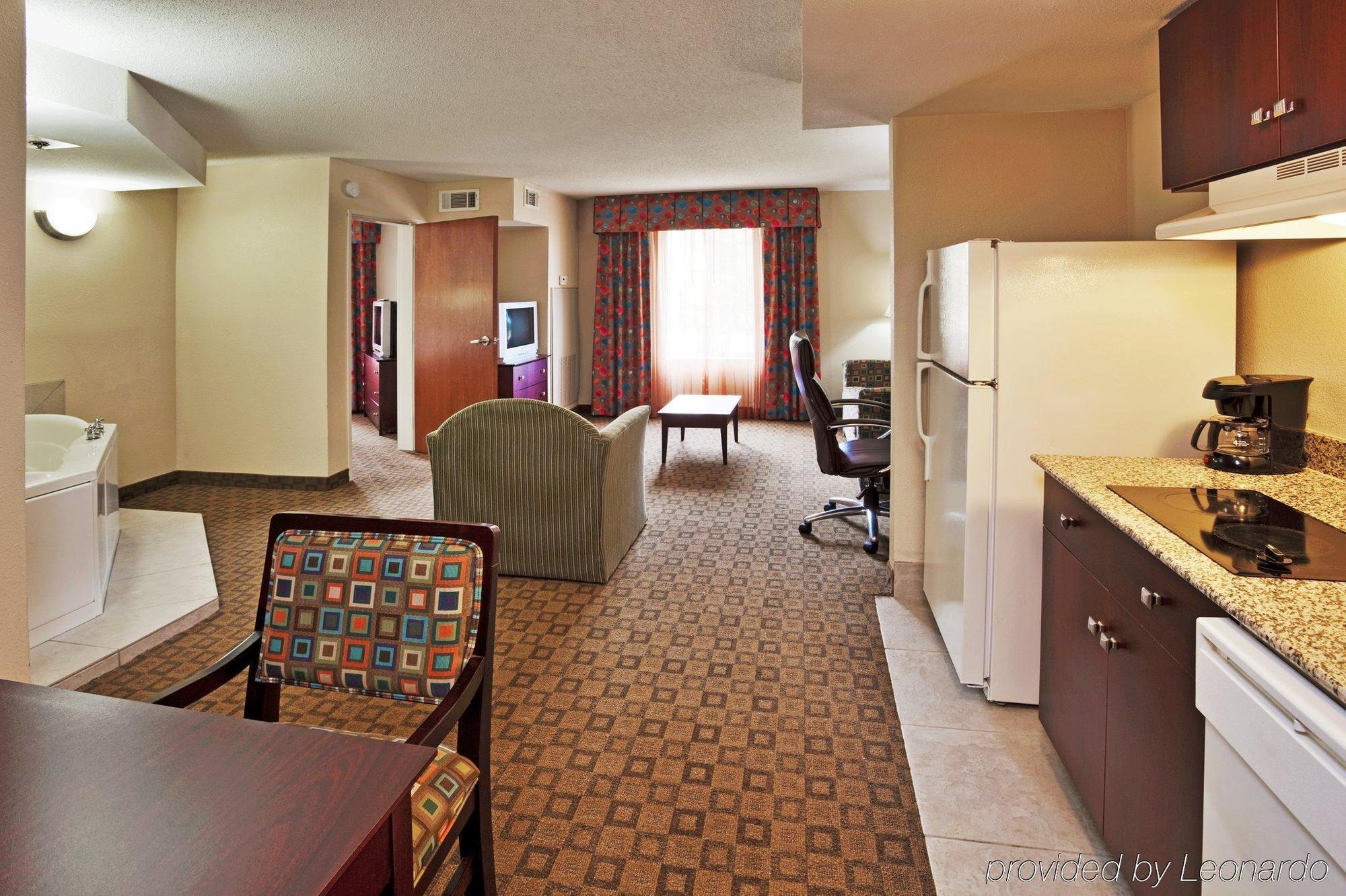 Holiday Inn Express Hotel And Suites Petersburg - Fort Lee, An Ihg Hotel Habitación foto